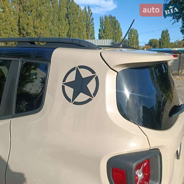 Позашляховик / Кросовер Jeep Renegade 2016 в Запоріжжі