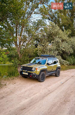 Внедорожник / Кроссовер Jeep Renegade 2015 в Кропивницком