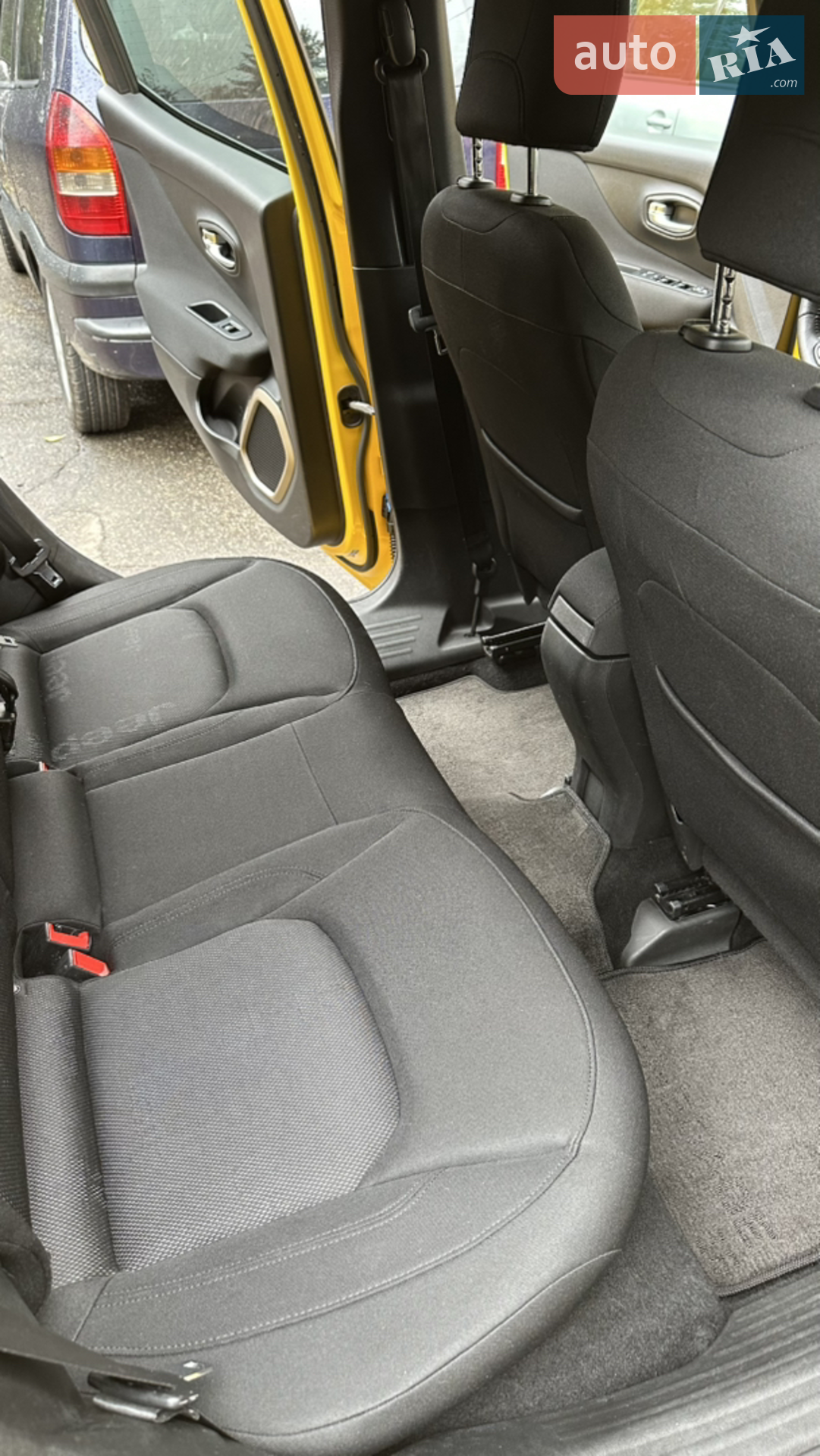 2015 Jeep Renegade - мініатюра 5