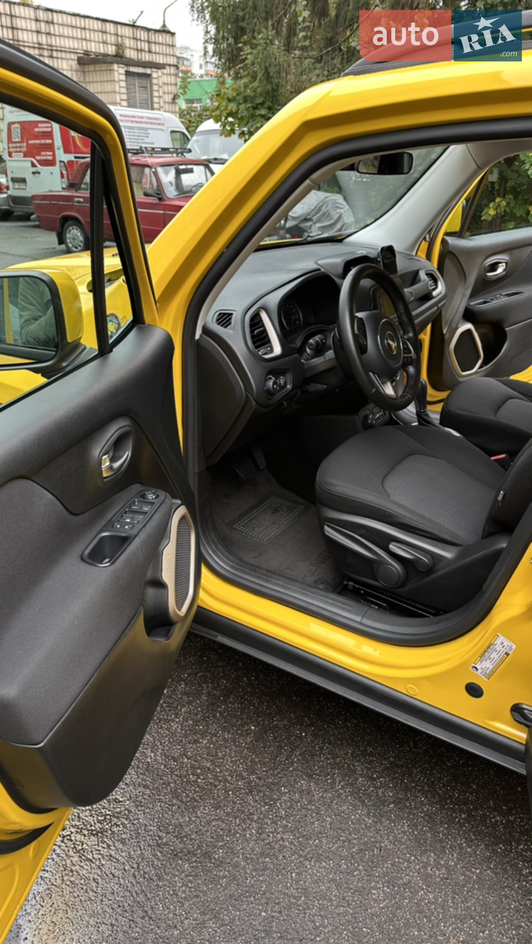 2015 Jeep Renegade - мініатюра 10
