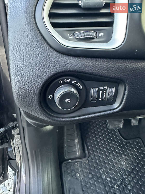 Внедорожник / Кроссовер Jeep Renegade 2018 в Ивано-Франковске
