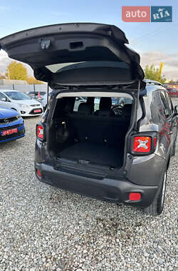 Внедорожник / Кроссовер Jeep Renegade 2018 в 