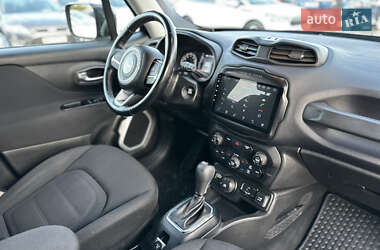 Внедорожник / Кроссовер Jeep Renegade 2018 в 