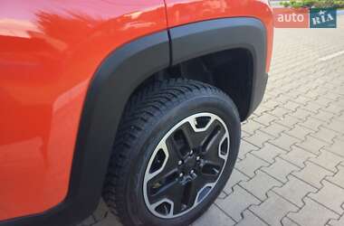 Внедорожник / Кроссовер Jeep Renegade 2018 в 