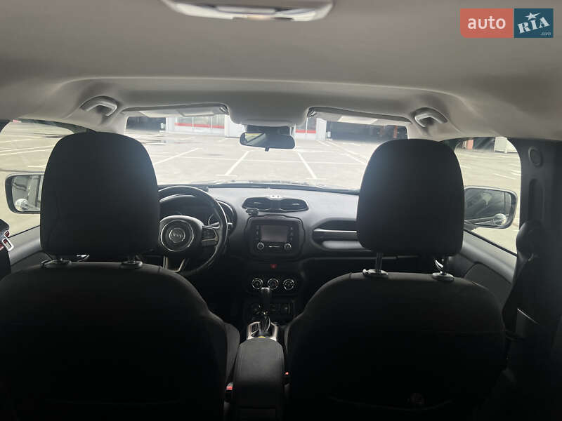 Внедорожник / Кроссовер Jeep Renegade 2016 в Киеве