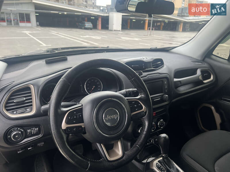 Внедорожник / Кроссовер Jeep Renegade 2016 в Киеве
