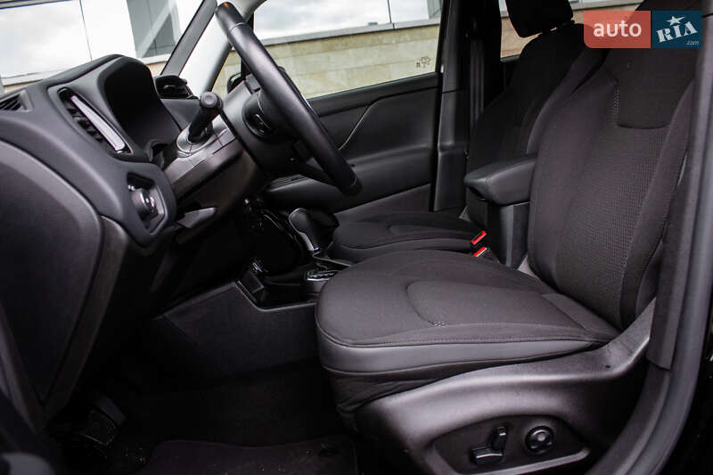 Позашляховик / Кросовер Jeep Renegade 2019 в Києві фото 10 Позашляховик / Кросовер Jeep Renegade 2019 в Києві