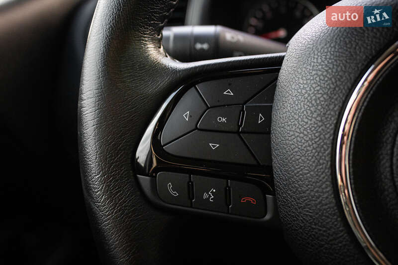 Позашляховик / Кросовер Jeep Renegade 2019 в Києві фото 26 Позашляховик / Кросовер Jeep Renegade 2019 в Києві