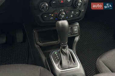 Внедорожник / Кроссовер Jeep Renegade 2019 в 
