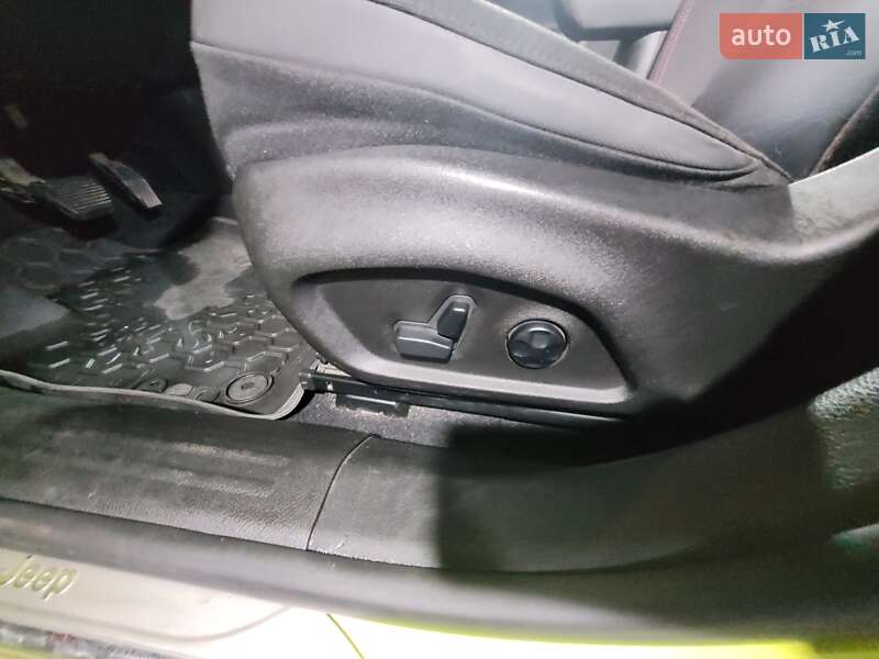 Позашляховик / Кросовер Jeep Renegade 2017 в Львові