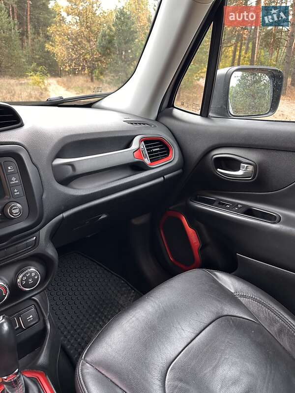 Внедорожник / Кроссовер Jeep Renegade 2015 в Днепре