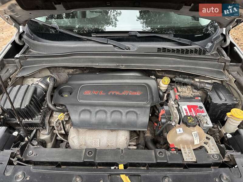 Внедорожник / Кроссовер Jeep Renegade 2015 в Днепре