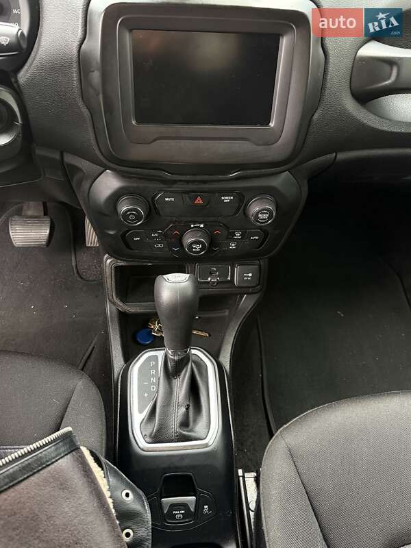 Позашляховик / Кросовер Jeep Renegade 2019 в Києві