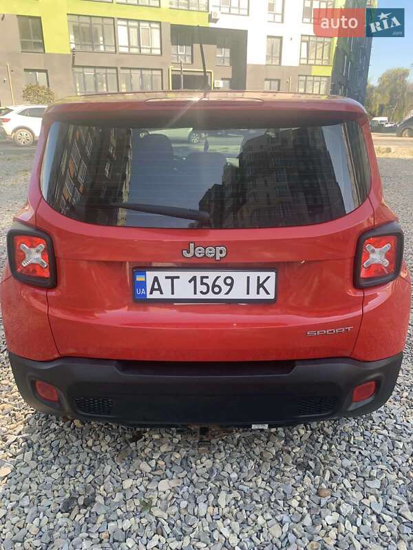 Внедорожник / Кроссовер Jeep Renegade 2015 в Ивано-Франковске