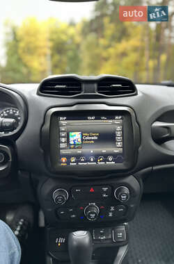 Позашляховик / Кросовер Jeep Renegade 2023 в 