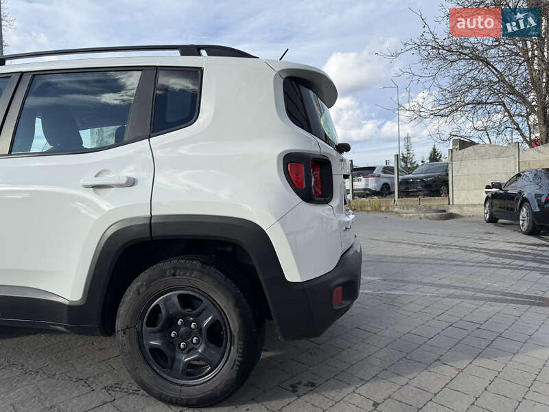 Внедорожник / Кроссовер Jeep Renegade 2016 в Ивано-Франковске фото 5 Внедорожник / Кроссовер Jeep Renegade 2016 в Ивано-Франковске