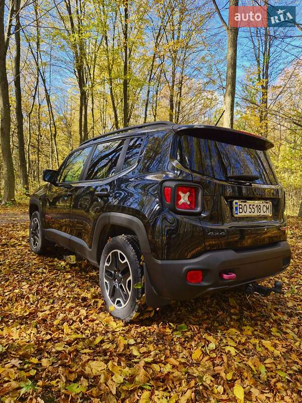 Внедорожник / Кроссовер Jeep Renegade 2016 в Чорткове