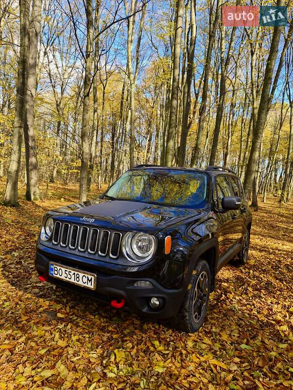 Внедорожник / Кроссовер Jeep Renegade 2016 в Чорткове