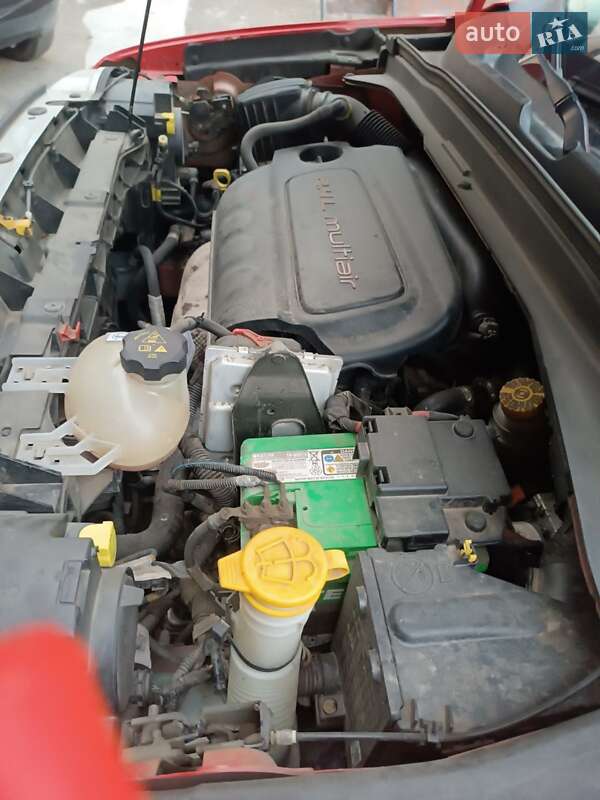 Позашляховик / Кросовер Jeep Renegade 2015 в Бару фото 37 Позашляховик / Кросовер Jeep Renegade 2015 в Бару