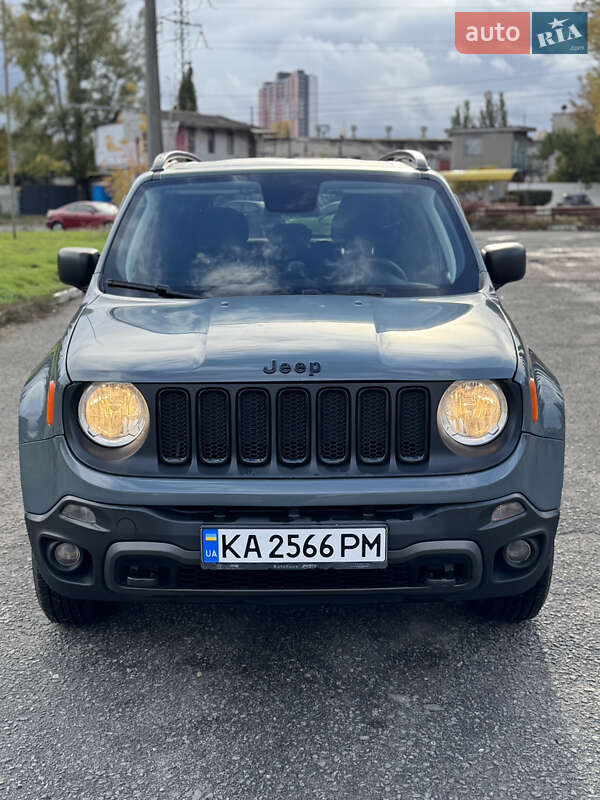 Внедорожник / Кроссовер Jeep Renegade 2018 в Киеве