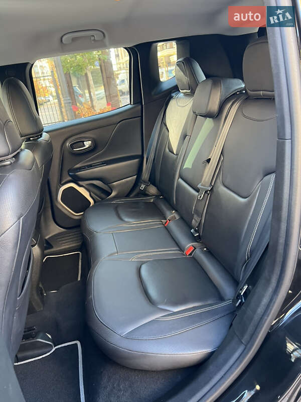 Позашляховик / Кросовер Jeep Renegade 2016 в Києві