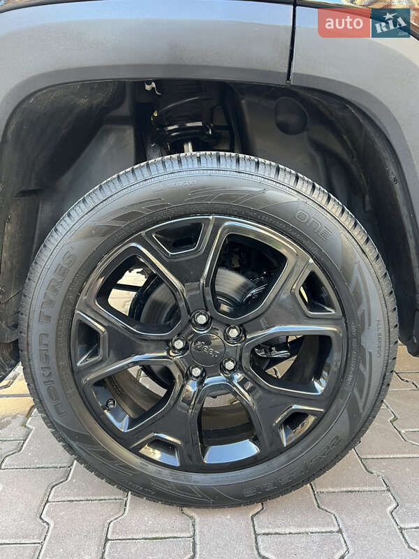 Позашляховик / Кросовер Jeep Renegade 2016 в Києві