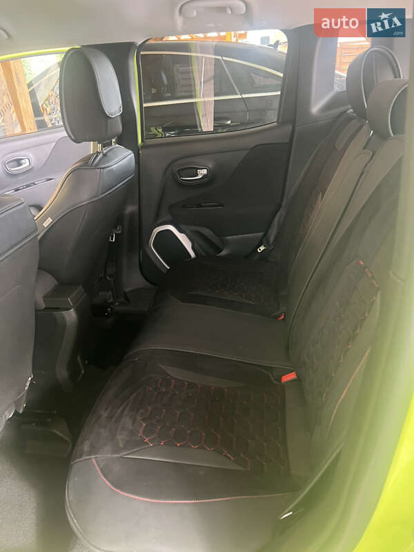 Внедорожник / Кроссовер Jeep Renegade 2018 в Люботине