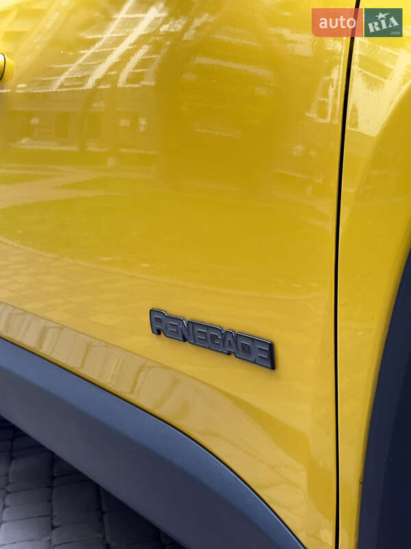 Внедорожник / Кроссовер Jeep Renegade 2018 в Киеве