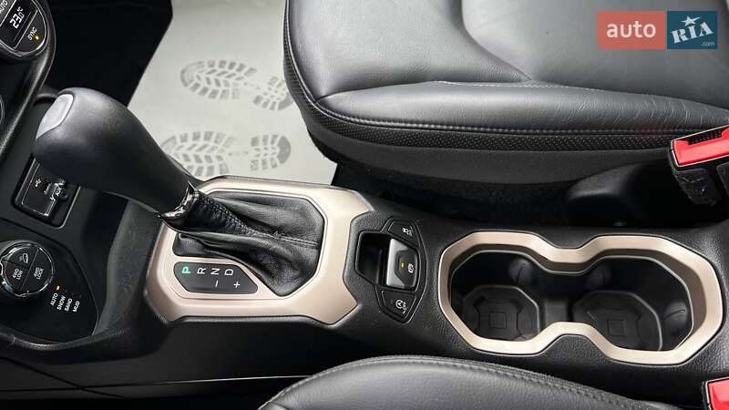 Позашляховик / Кросовер Jeep Renegade 2017 в Львові