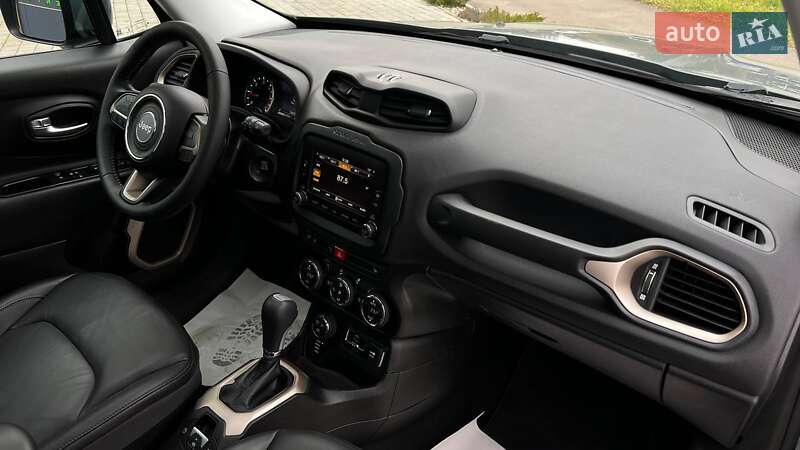 Позашляховик / Кросовер Jeep Renegade 2017 в Львові