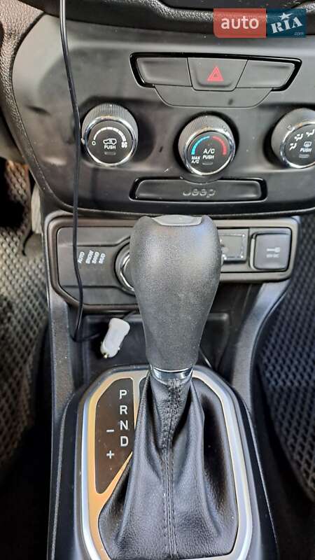 Внедорожник / Кроссовер Jeep Renegade 2019 в Ровно фото 19 Внедорожник / Кроссовер Jeep Renegade 2019 в Ровно