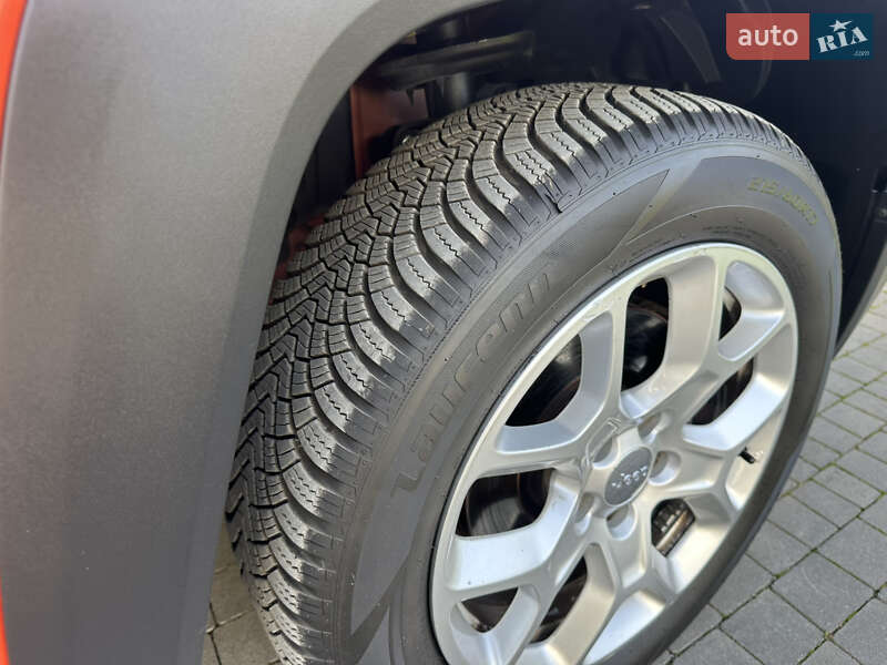 Внедорожник / Кроссовер Jeep Renegade 2016 в Черновцах фото 29 Внедорожник / Кроссовер Jeep Renegade 2016 в Черновцах