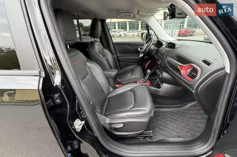 Внедорожник / Кроссовер Jeep Renegade 2017 в Луцке