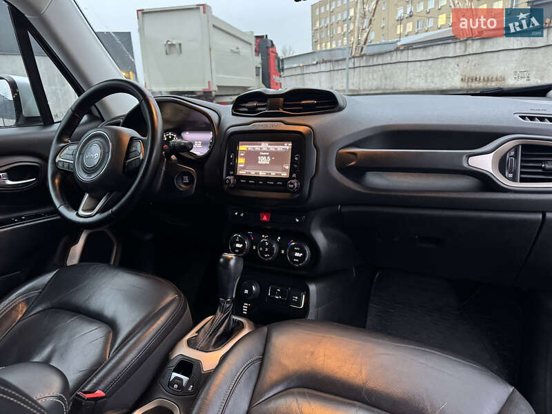 Внедорожник / Кроссовер Jeep Renegade 2016 в Киеве