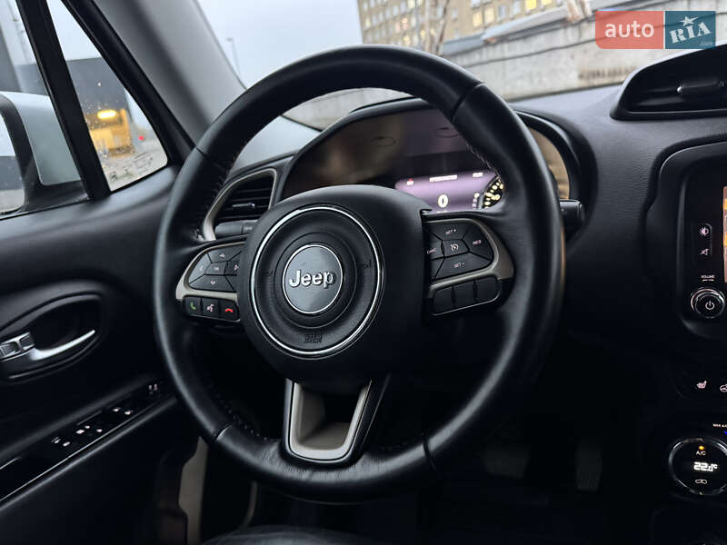 Внедорожник / Кроссовер Jeep Renegade 2016 в Киеве