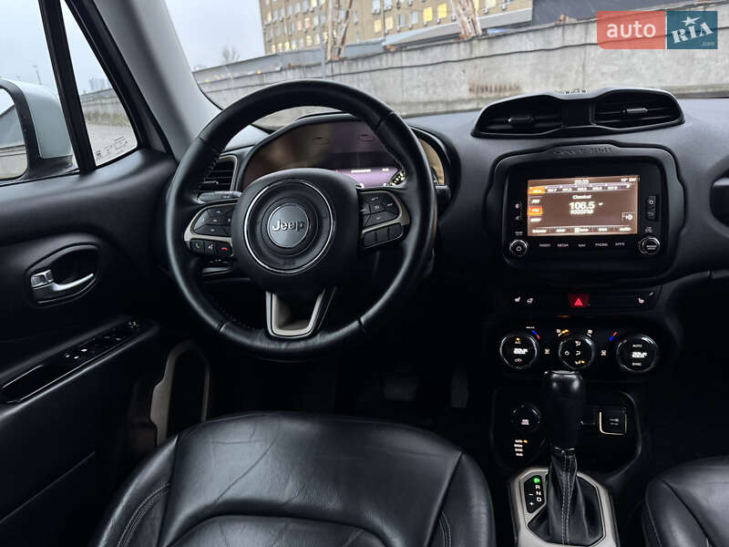 Внедорожник / Кроссовер Jeep Renegade 2016 в Киеве