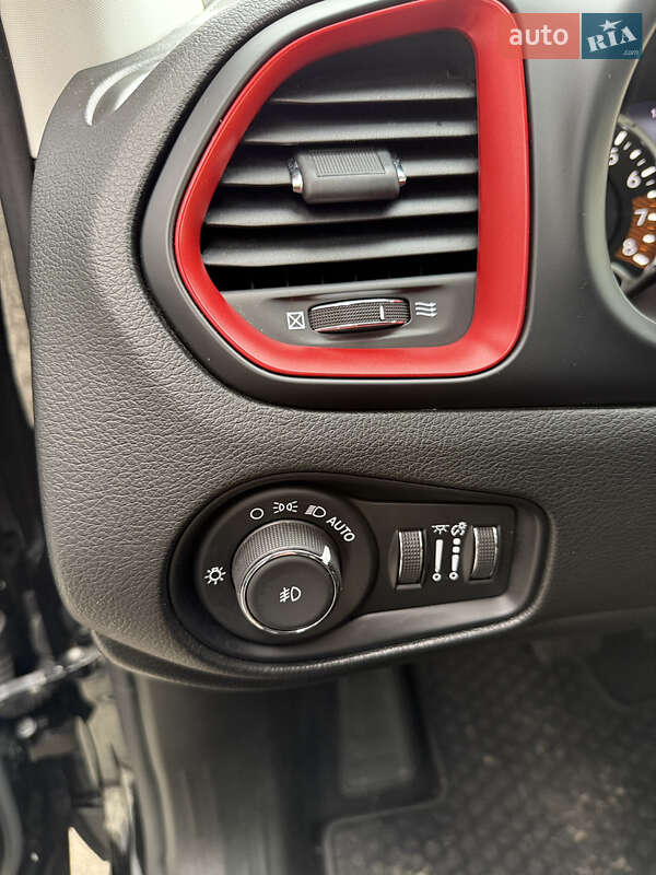 Внедорожник / Кроссовер Jeep Renegade 2023 в Киеве