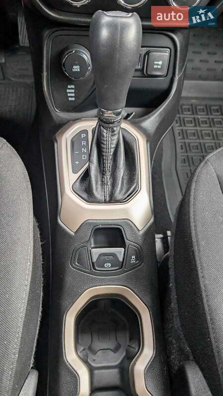 Внедорожник / Кроссовер Jeep Renegade 2015 в Днепре фото 19 Внедорожник / Кроссовер Jeep Renegade 2015 в Днепре