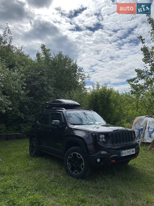 Внедорожник / Кроссовер Jeep Renegade 2016 в Каневе