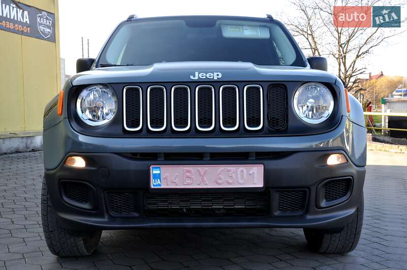 Позашляховик / Кросовер Jeep Renegade 2017 в Львові