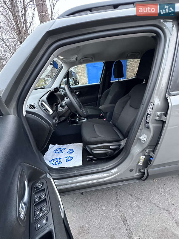 Позашляховик / Кросовер Jeep Renegade 2019 в Києві фото 12 Позашляховик / Кросовер Jeep Renegade 2019 в Києві