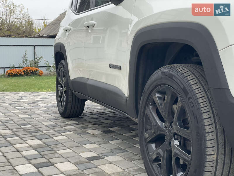 Внедорожник / Кроссовер Jeep Renegade 2017 в Лубнах