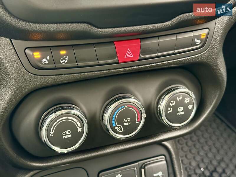 Позашляховик / Кросовер Jeep Renegade 2017 в Харкові фото 17 Позашляховик / Кросовер Jeep Renegade 2017 в Харкові