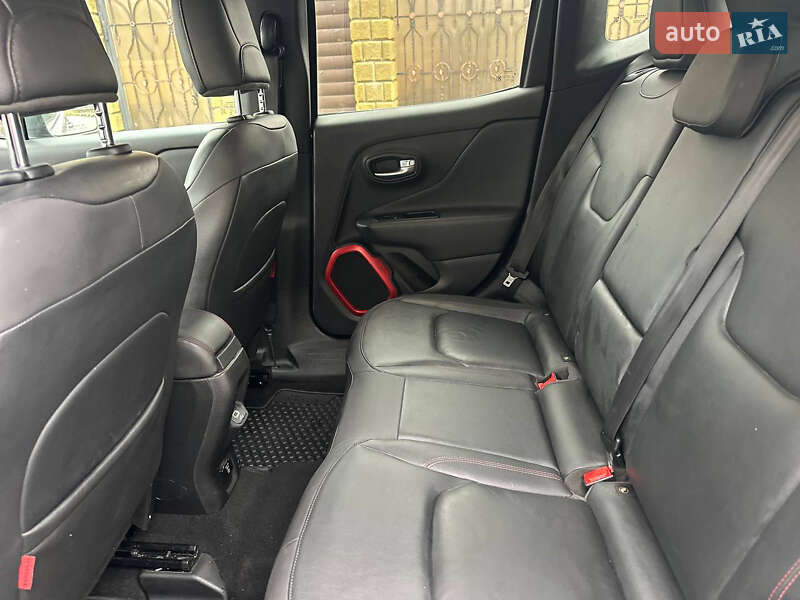 Позашляховик / Кросовер Jeep Renegade 2019 в Хмельницькому фото 24 Позашляховик / Кросовер Jeep Renegade 2019 в Хмельницькому