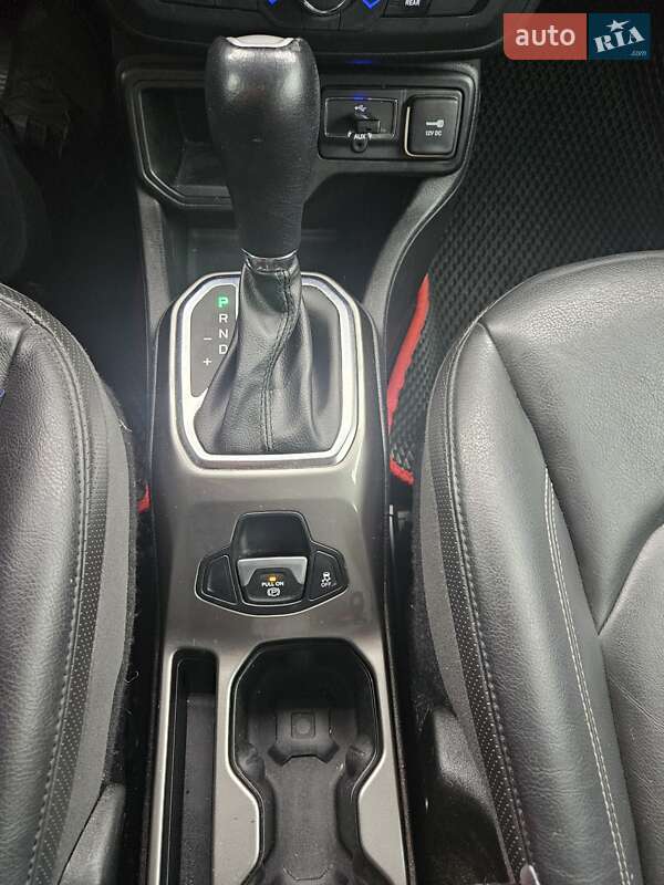 Позашляховик / Кросовер Jeep Renegade 2018 в Черкасах фото 12 Позашляховик / Кросовер Jeep Renegade 2018 в Черкасах