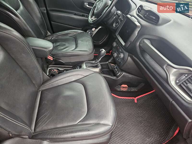 Позашляховик / Кросовер Jeep Renegade 2018 в Черкасах фото 11 Позашляховик / Кросовер Jeep Renegade 2018 в Черкасах