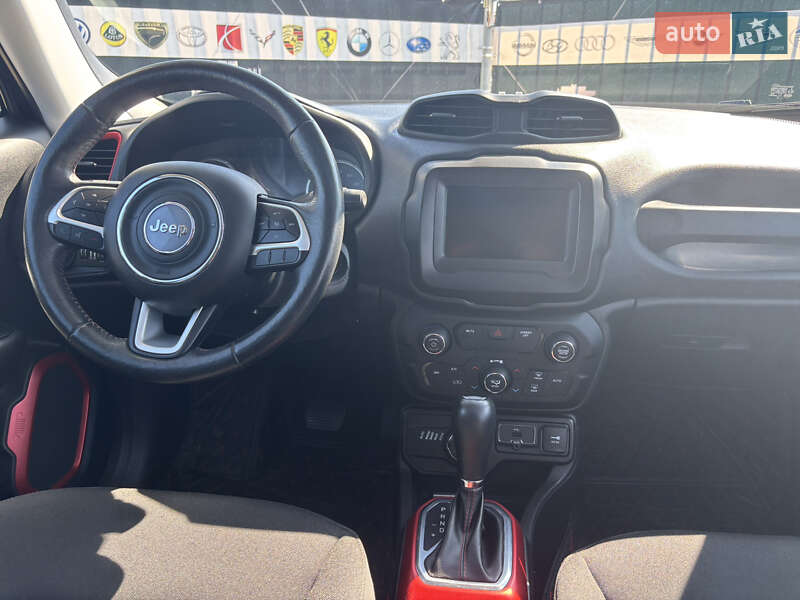 Позашляховик / Кросовер Jeep Renegade 2018 в Києві фото 18 Позашляховик / Кросовер Jeep Renegade 2018 в Києві