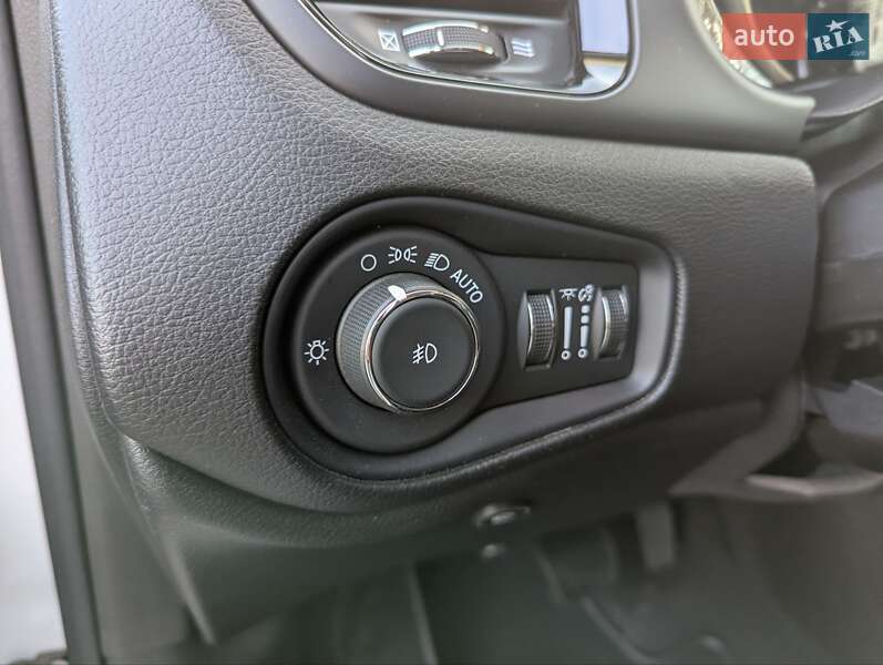 Внедорожник / Кроссовер Jeep Renegade 2020 в Киеве фото 20 Внедорожник / Кроссовер Jeep Renegade 2020 в Киеве