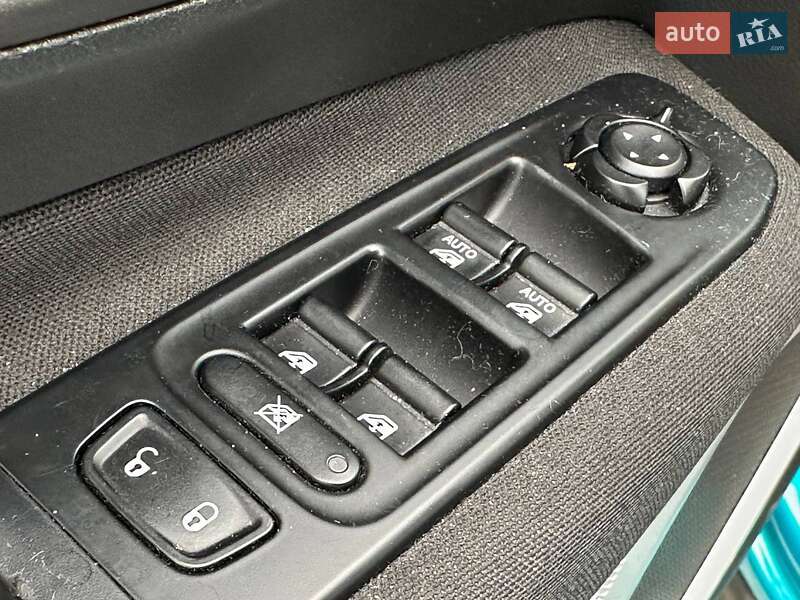 Позашляховик / Кросовер Jeep Renegade 2019 в Києві фото 25 Позашляховик / Кросовер Jeep Renegade 2019 в Києві