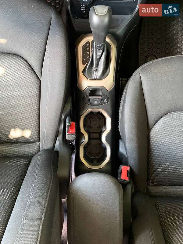 Внедорожник / Кроссовер Jeep Renegade 2015 в Борисполе